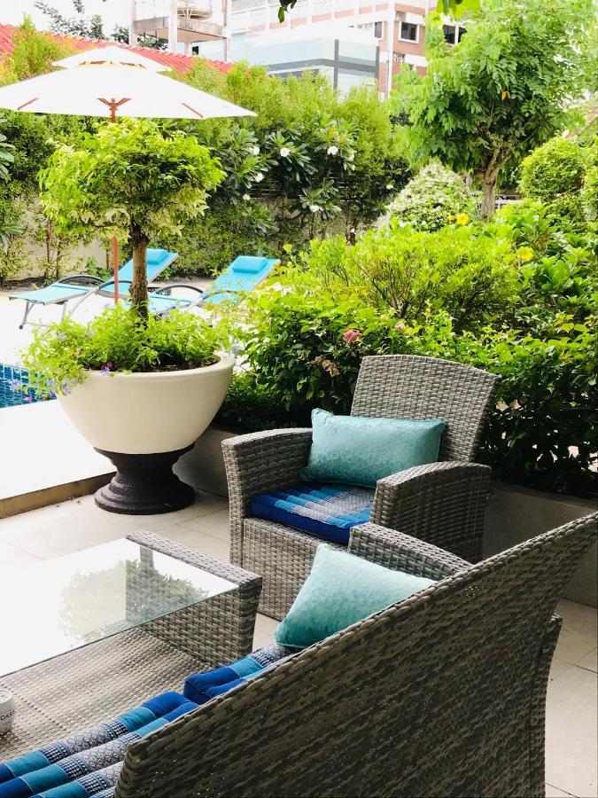 Guest House, Shared Pool, Private Bathroom And Kitchen Feriehus *